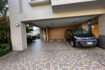 敷地内駐車場（屋内平面式）