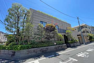 プラウド代沢の外観（北東側から）