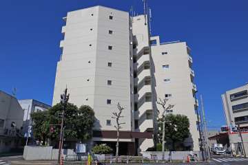 啓明宮前橋マンションの外観（東側から）