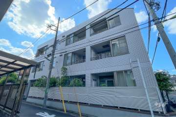 アビテ梅ヶ丘の外観（東側から）