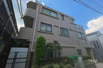 グリーンハイム梅ヶ丘の外観（南東側から）