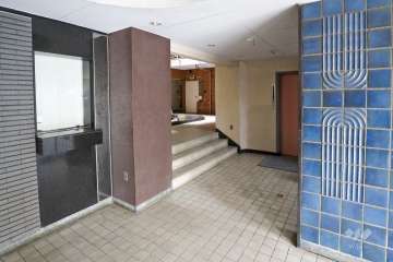 エントランスホール