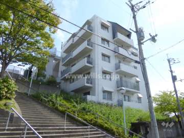 グランドメゾン西宮名塩2番館の外観（北西側から）