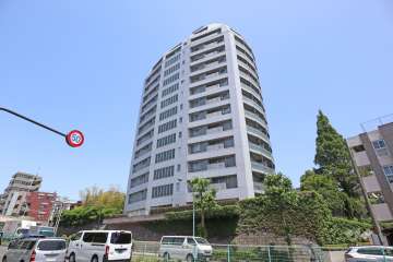 グランツオーベル世田谷代田の外観-(南西側から)