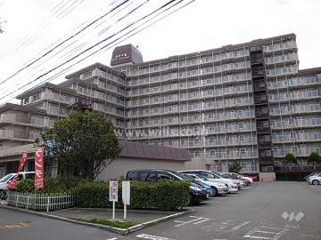 カネボウ浜甲子園グリーンマンションの外観（北側から）