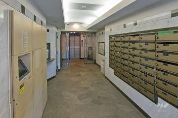 エントランス内