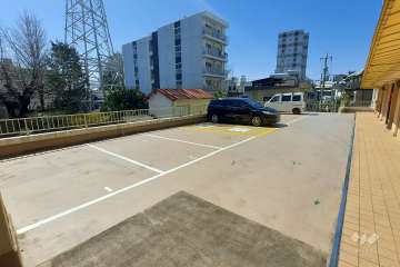 敷地内駐車場（屋外平面式）