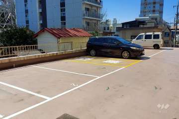 敷地内駐車場（屋外平面式）