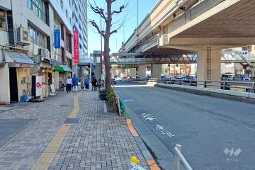 敷地北側の前面道路