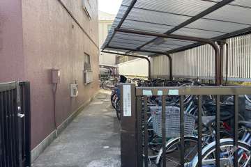 駐輪場（屋根付き）