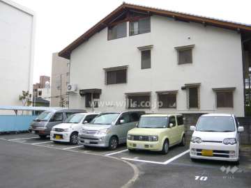 敷地内平面駐車場