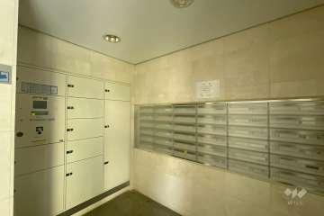 宅配ボックスと集合ポスト