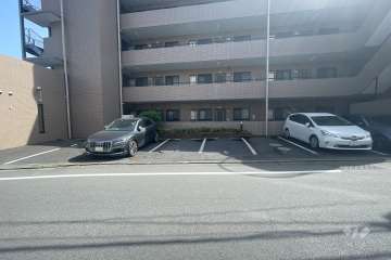 敷地駐車場（屋外平面式）