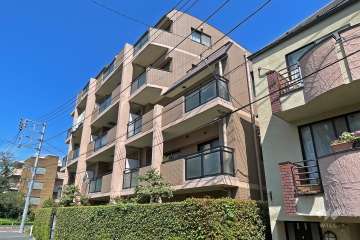 中銀池尻マンシオンの外観（南東側から）