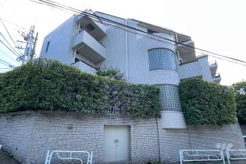 パレ駒場の外観（西側から）