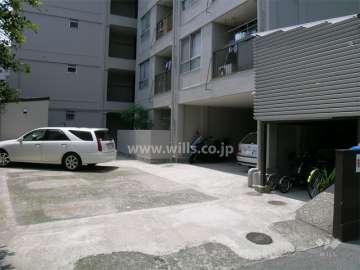 敷地内駐車場（屋外、屋内平面式）