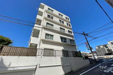 ジュネス等々力の外観（南東側から）