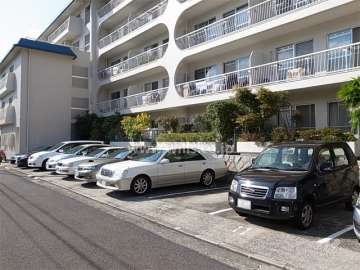 敷地内駐車場（屋外平面式）