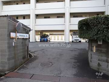 駐車場入口