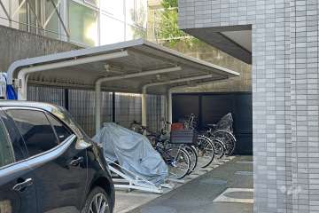 駐輪場（屋根付き）