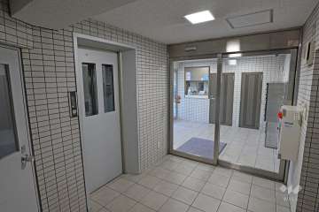 エントランスホール