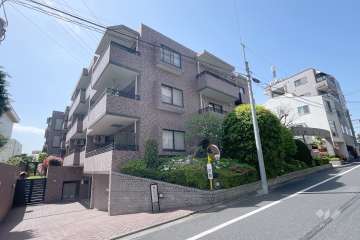 クレッセント等々力3の外観（北東側から）