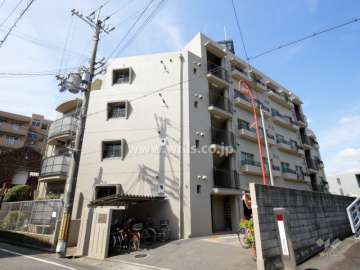 甲子園口パークマンションの外観（北東側から）