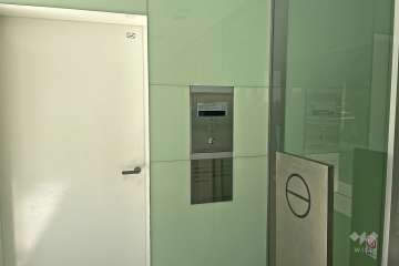 エントランスはオートロック付きです。