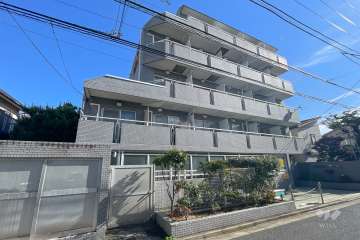 クレセール千歳烏山の外観（北西側から）　