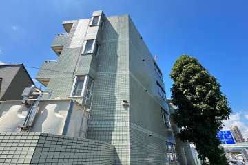 リバティヒルズ八幡山の外観(南東側から）