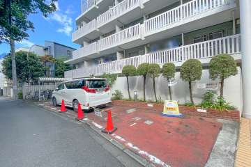 敷地内駐車場（屋外平面式）
