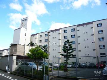 コスモハイツ甲子園口の外観（北側から）