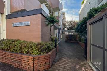 敷地の出入り口