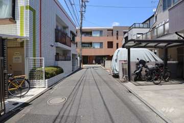 敷地東側の前面道路　