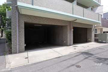 敷地内駐車場（屋内平面式）