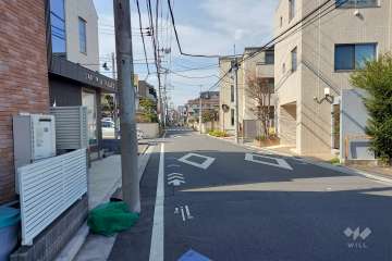 敷地南西側の前面道路