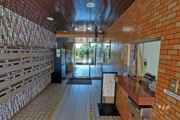 エントランスホール