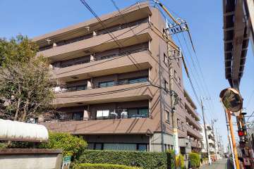 コスモ千歳烏山ロイヤルフォルム外観(南西側から)
