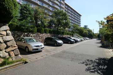 敷地内駐車場（屋外平面式）