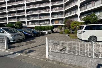 敷地内駐車場（屋外平面式）　