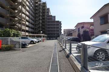 敷地内駐車場（屋外機械式）