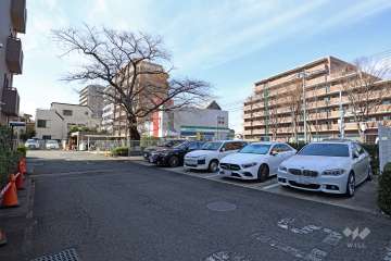 敷地内駐車場（屋外平面式）