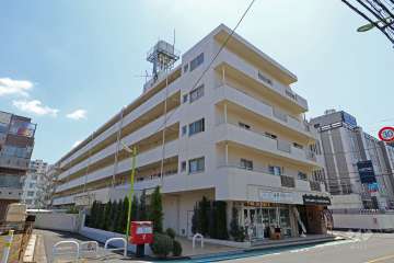 シャルマンコーポ芦花公園の外観(北東側から)