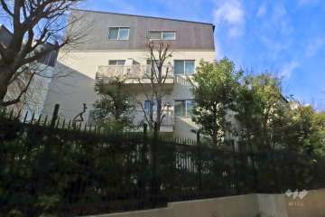 グローリオ蘆花公園ヴィラＤ棟の外観（東側から）