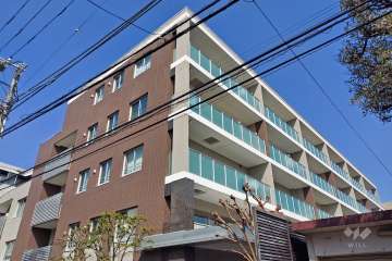 パークホームズ千歳烏山ヴィステージの外観（南西側から）