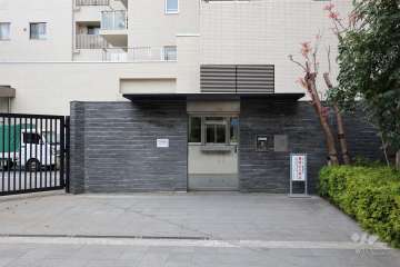 サブエントランス