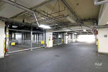 敷地内駐車場（屋内機械式）