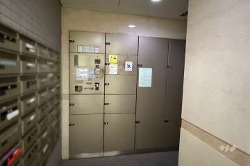 共用ポストと宅配ボックス