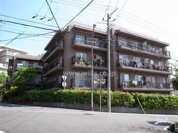 グリーンビュー西宮の外観（南西側から）