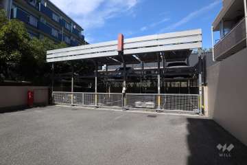 敷地内駐車場(屋内機械式)